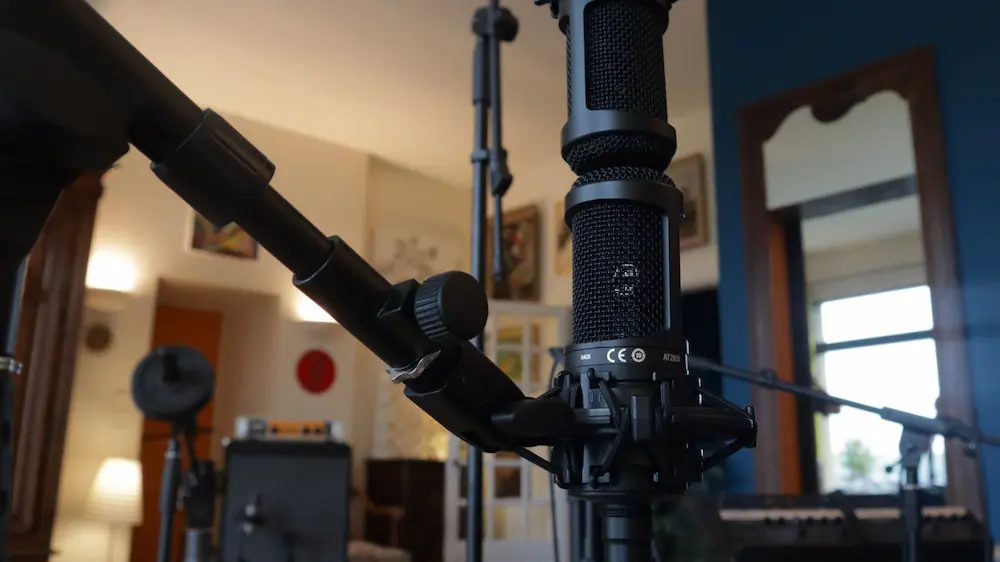 Prise de son room d'amplis guitare et basse, en contexte de réamping avec EMHR Studio.